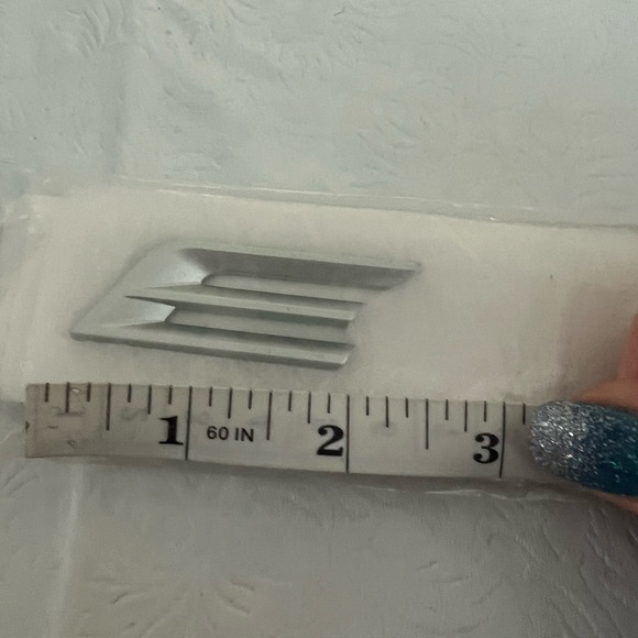 3D Letters ABS Front Hood Explorer matt Silver - Picture 6 of 9